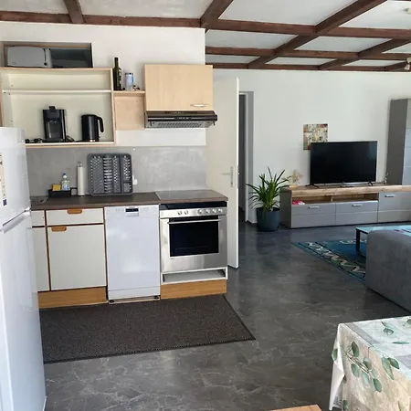 Апартаменты Teusch 6 Арнольдштайн